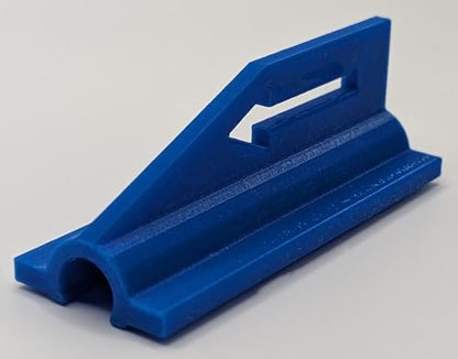 Disc Golf Next Tee Arrow, Marker, Flag, Discgolf Target Flag, Direction Arrow, Next Hole Marker, Set of 18 - color: Electric Blue