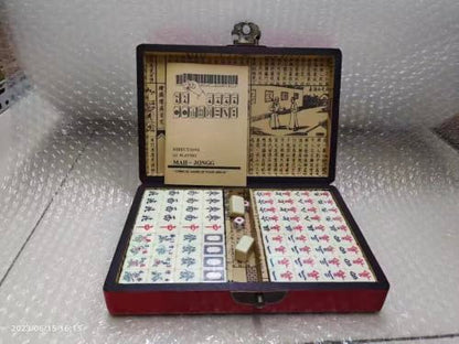 Chinese Mahjong Set | 146PCS Mini Tiles，0.87" x 0.59" x 0.47" Tiles, 2PCS Dot Dice, 6.7" Wooden Carry Case, For Travel, Family Gathering, Party