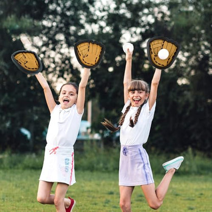Toss and Catching Ball Game Outdoor Beach Toys for Kids Sticky Toddler Baseball Training Glove Beginner Kids Baseball Training Glove & Catching Ball Toys for 3 4 5 6 7 8 9 10 Year Old Boys Girls