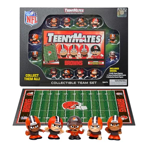 Party Animal TeenyMates NFL Action Figures Gift Set, with 11 Player Figures, Coach & Collectible Field Puzzle, NFL Football Toys for Kids & Fans