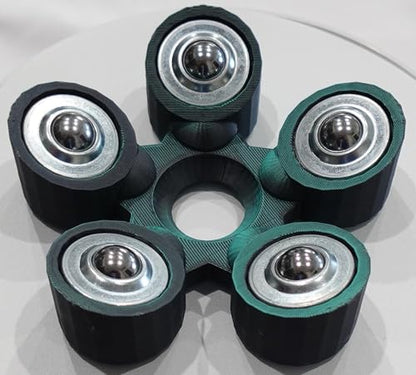 Bowling Ball Spinner - color: Green and Black