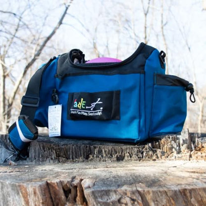 Mint Discs Fade Disc Golf BAG | Starter Bag with 10+ Disc Capacity | Premium Lightweight Disc Golf Shoulder Strap - color: Blueberry, size: Crunch